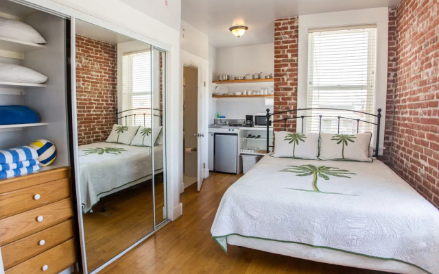 photo 3 of Venice Beach Suites  Hotel