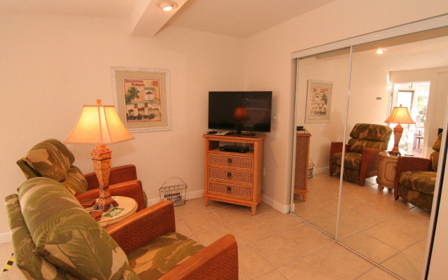 photo 4 of Venice Beach Villas