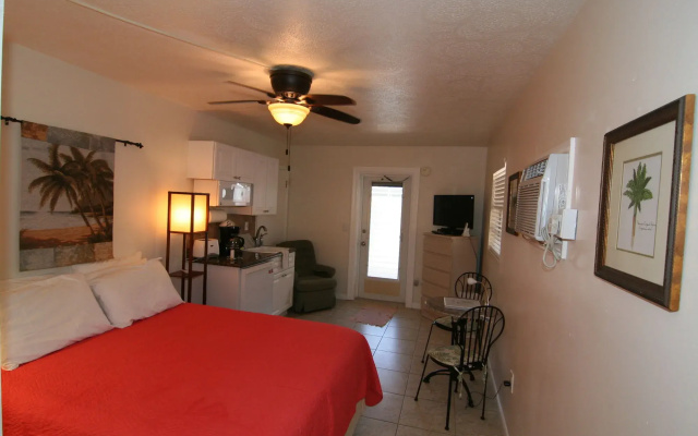 photo 5 of Venice Beach Villas