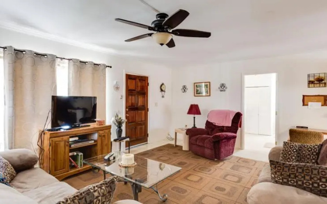photo 2 of Venice Gardenia House