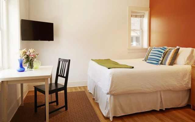 photo 4 of Venice Suites