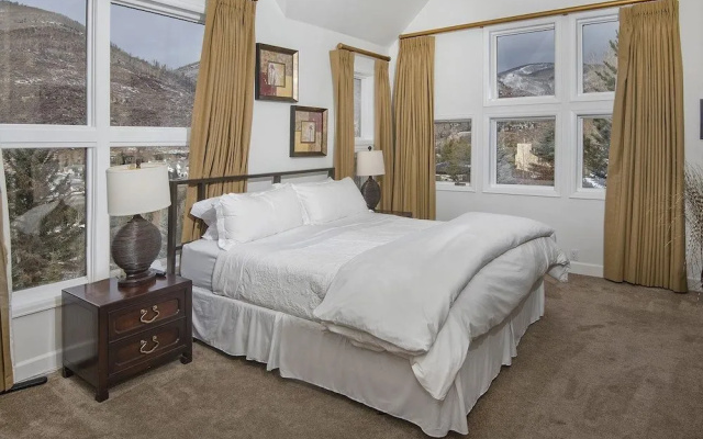 photo 5 of Vermont Road Chalet