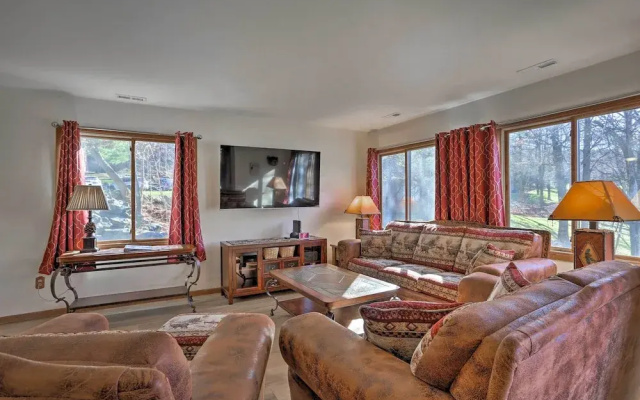 photo 4 of Vernon Township Condo Near Golfing + Skiing!