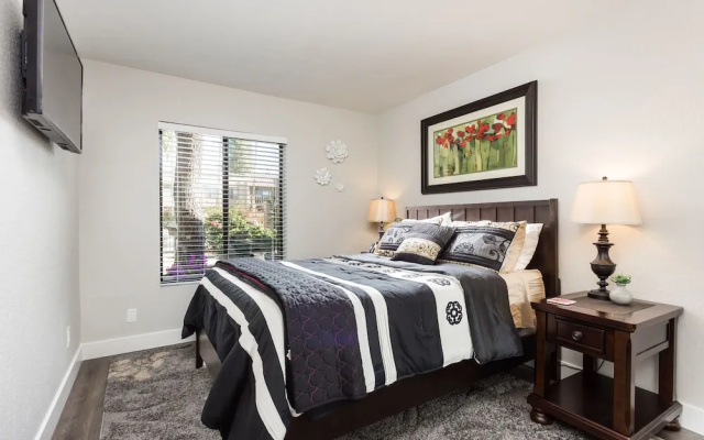 photo 5 of Via De Royal 2 BR by Casago