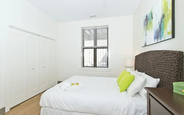 photo 5 of Vibrant 2BR in Wrigleyville by Sonder