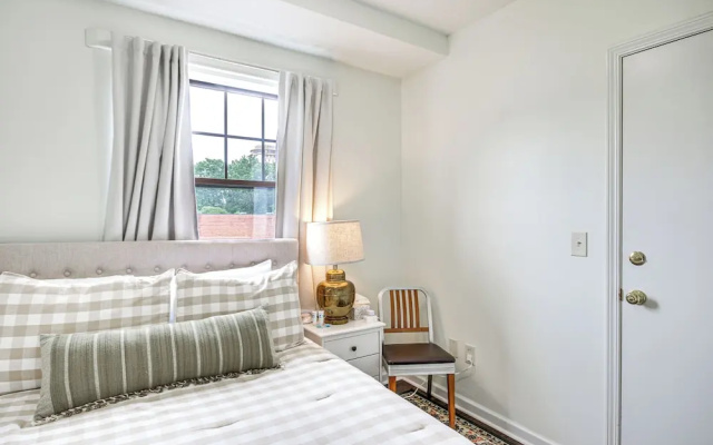 photo 5 of Vibrant Columbia Condo - 3 Blocks to USC Campus!