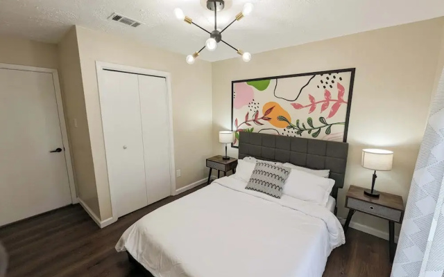 photo 4 of Vibrant Getaway Say Hello to the Best of Houston