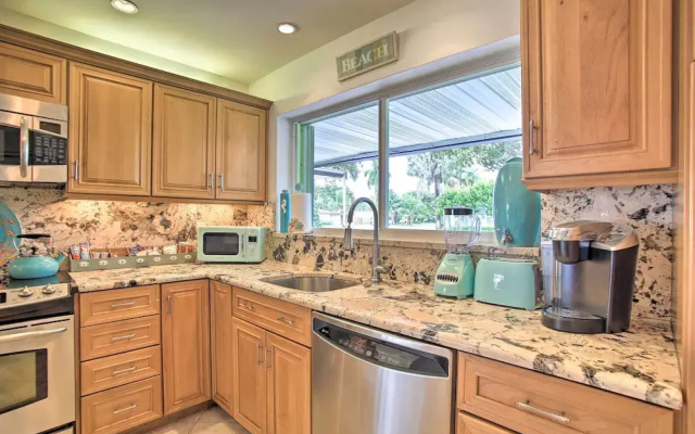 photo 3 of Vibrant Home w/ Outdoor Oasis ~ 1 Mi to Beach!