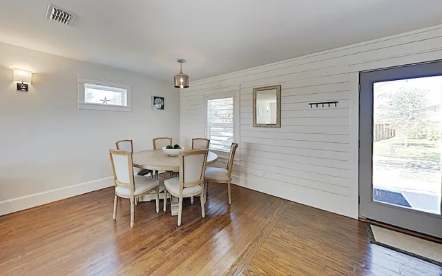 photo 5 of Victoria House 3 Bedrooms 2 Bathrooms Home