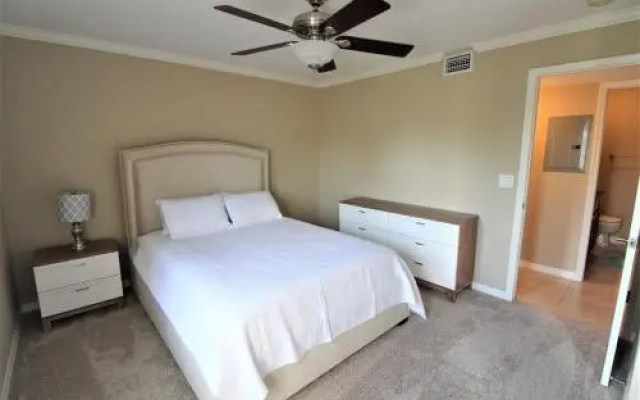 photo 2 of Victoria Palms 1121 Two-bedroom Apartment
