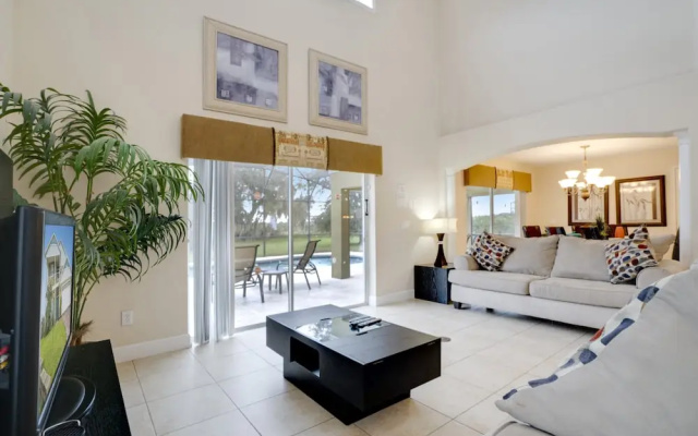 photo 3 of Victoria Villa Porvidence 8