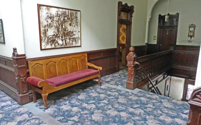 photo 3 of Victorian Inn