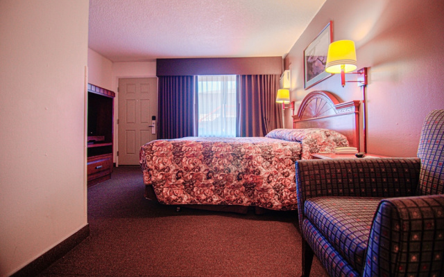 photo 3 of Viking Motel