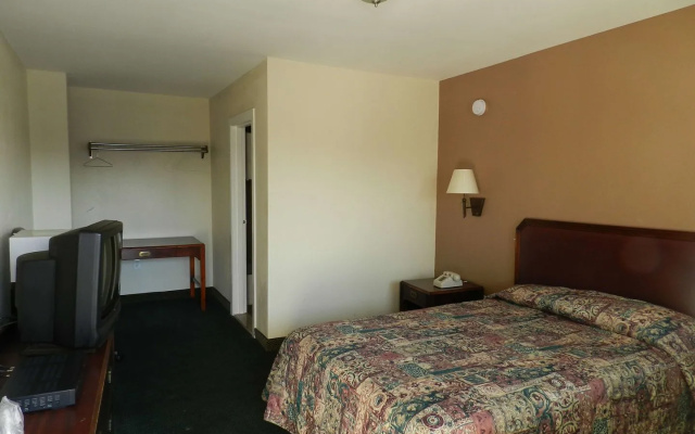 photo 4 of Viking Motel