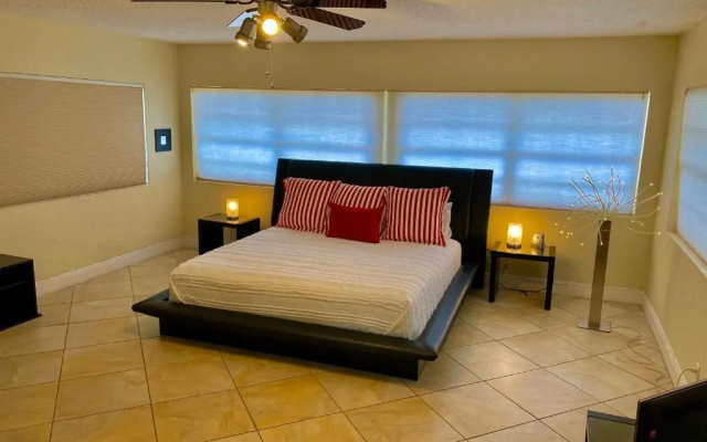 photo 2 of Villa-Coral-Ridge
