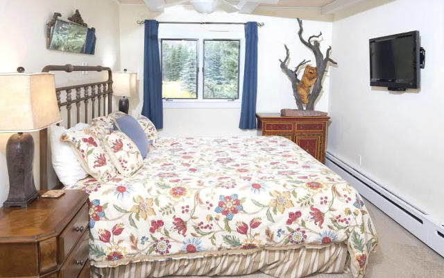 photo 3 of Cortina #150 2 Bedroom Condo by RedAwning