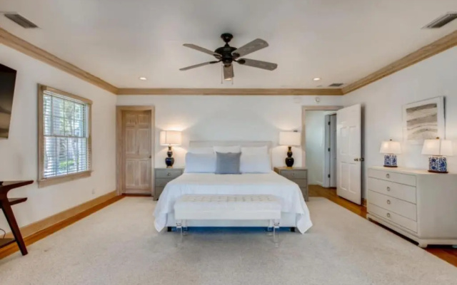 photo 4 of Villa Dolce Vita 4bd 4ba Private Pool and Parking
