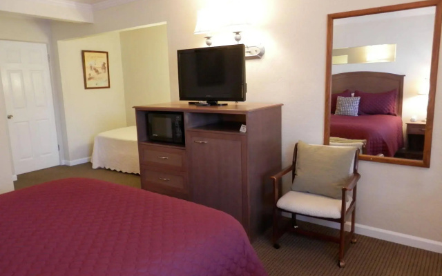 photo 3 of Villa Franca Inn