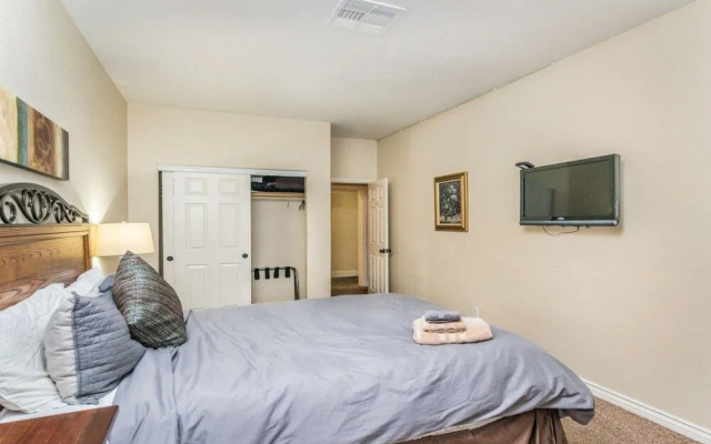 photo 3 of Villa Woodbury