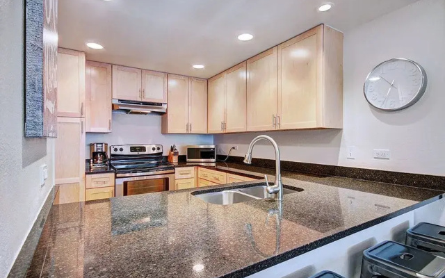 photo 3 of Village Antero Unit 1404 Condo 1 Bedroom 1 Bathroom Condo