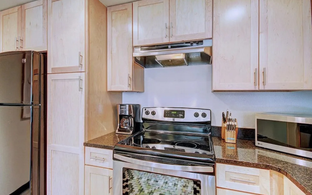 photo 4 of Village Antero Unit 1404 Condo 1 Bedroom 1 Bathroom Condo