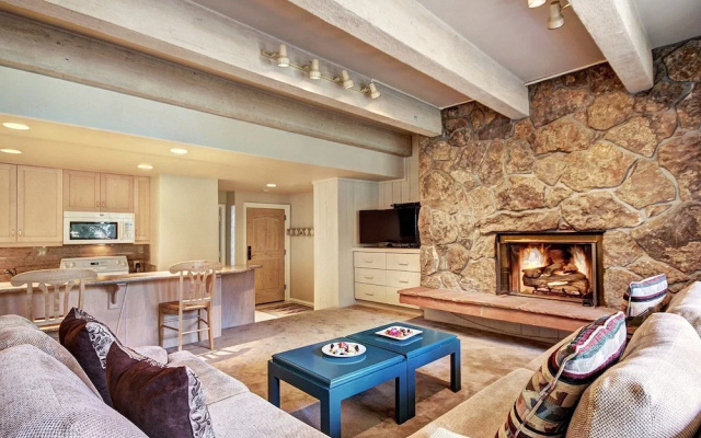 photo 2 of 2 BR Next to Eagle River in the Heart of Vail by RedAwning - Save 20% on 7+ Nights!