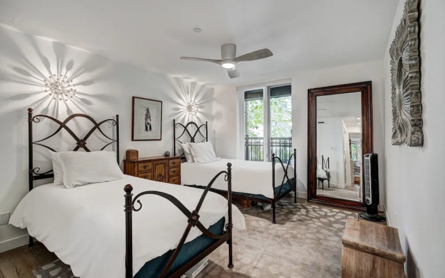 photo 4 of 2 BR Next to Eagle River in the Heart of Vail by RedAwning - Save 20% on 7+ Nights!