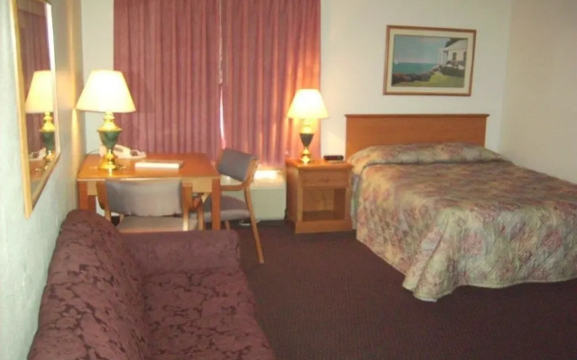 photo 3 of Village West Resort & Hotel