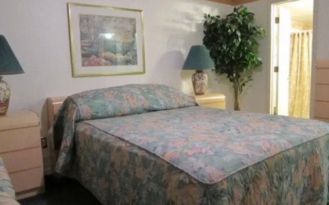 photo 2 of Villas of Somerset Apartments