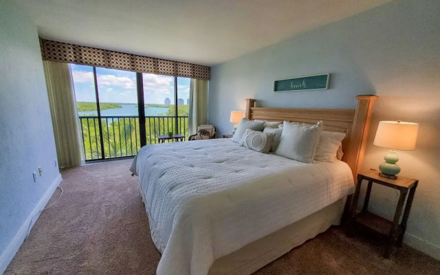 photo 2 of Vinncent's Sea Isles Condo
