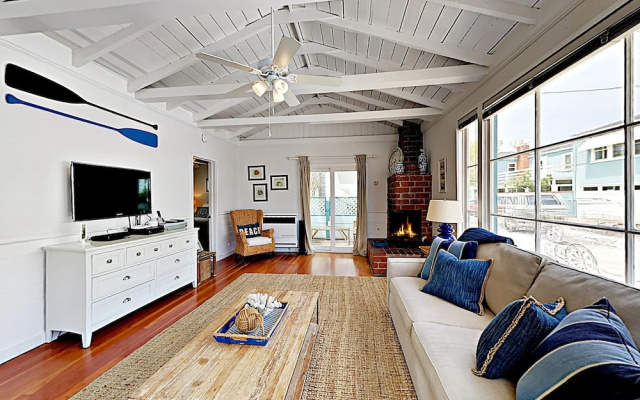 photo 2 of Vintage Balboa Island Charmer by RedAwning