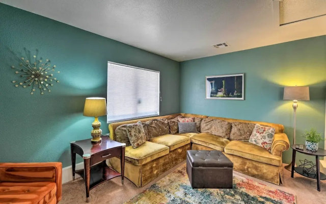 photo 3 of Vintage Las Vegas Oasis < 3 Mi to the Strip!