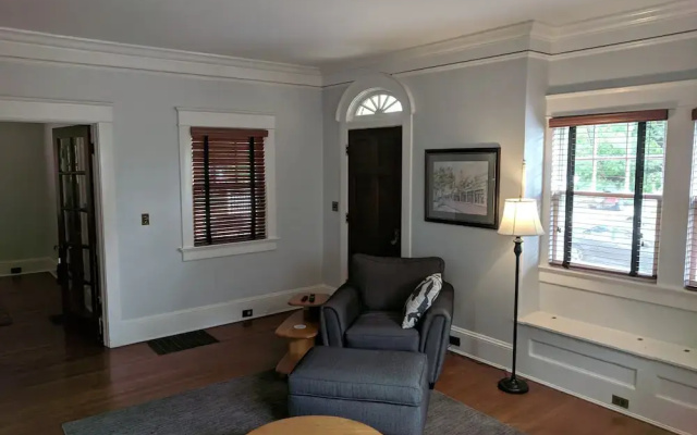 photo 2 of Virginia Highlands 752 By Homecomfortstay