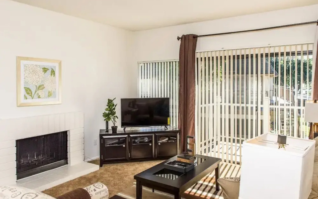 photo 4 of Visalia Apartment #873932 by RedAwning