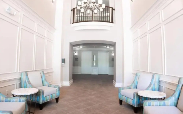 photo 2 of Vista Cay 2 Bed Condo Near Convention Center 2 Bedroom Condo by Redawning