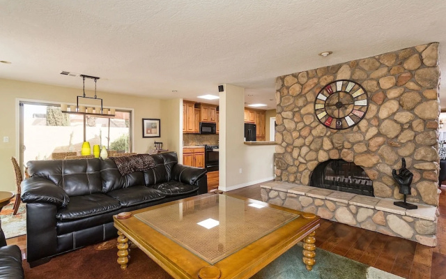 photo 2 of Vista Del Sol 2 BR by Casago