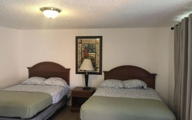 photo 3 of Vista Motel