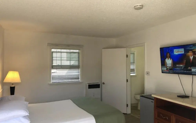 photo 4 of Vista Motel