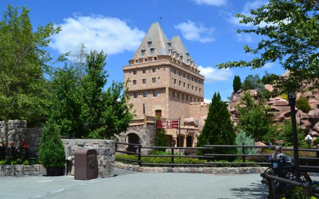 photo 2 of Vista Park