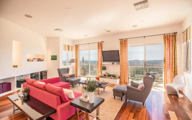 photo 2 of Vista Verde By Avantstay