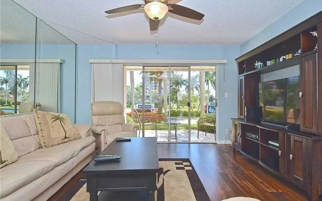 photo 3 of Vista Verde East 8162 - Two Bedroom Condo