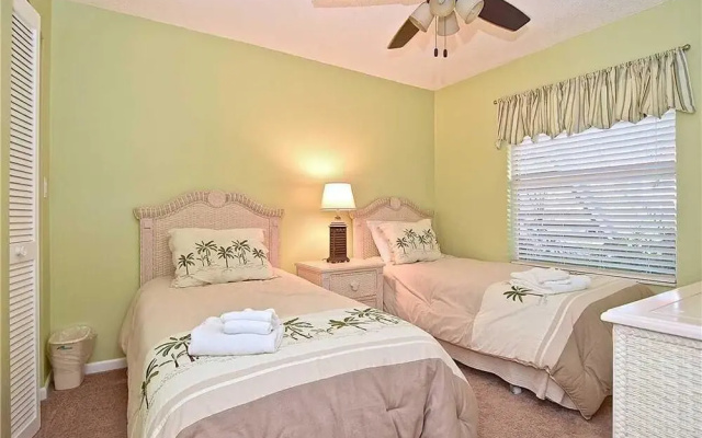 photo 5 of Vista Verde East 8162 - Two Bedroom Condo