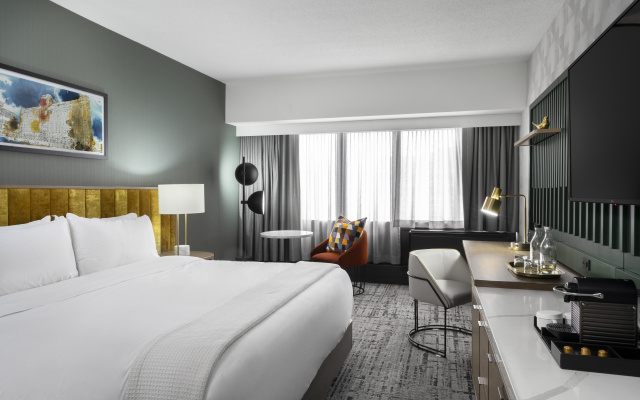 photo 3 of voco Chicago Downtown - Riverwalk by IHG