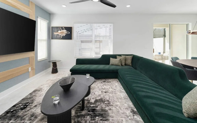 photo 4 of Vor5346aa: 5 Bed, Gamer's Paradise, Pool