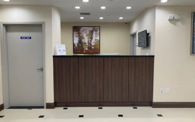 photo 2 of Voyage Hotel