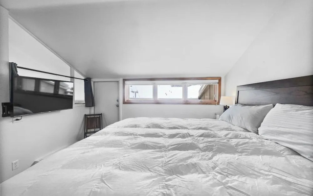 photo 5 of Vp211 Village Point 2 Bedroom Condo by RedAwning