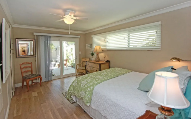 photo 3 of W. Bay Ave (68433) - 2 Br townhouse by RedAwning