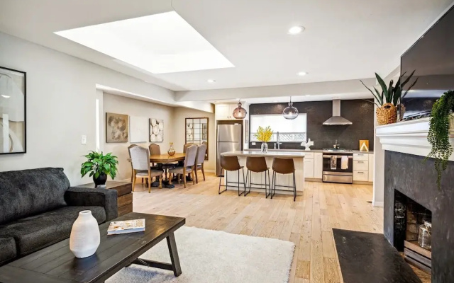 photo 2 of W/ Heated Pool & Hot Tub! 3br Napa Staycation Home 3 Bedroom Home by RedAwning