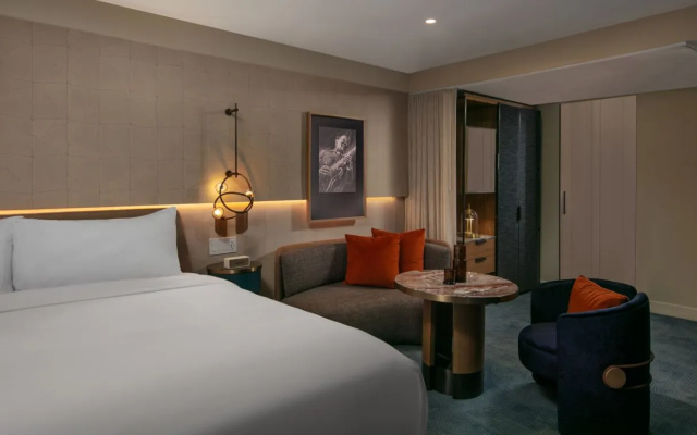 photo 2 of Hotel de la Poste – French Quarter, A Renaissance Hotel