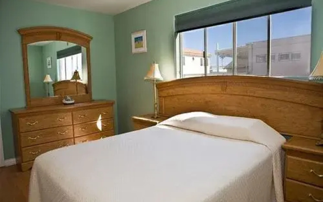 photo 2 of W Ocean Front A 68136 by RedAwning